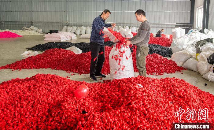 门徒娱乐：中国最大乳胶产业园2000余吨产品出口东南亚